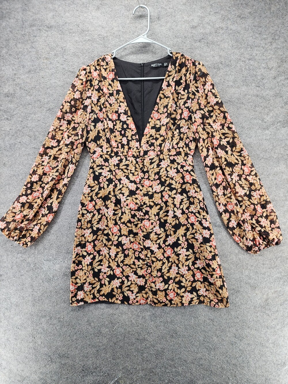 Nasty Gal Dress Womens US 6 Deep V Mini Black Floral